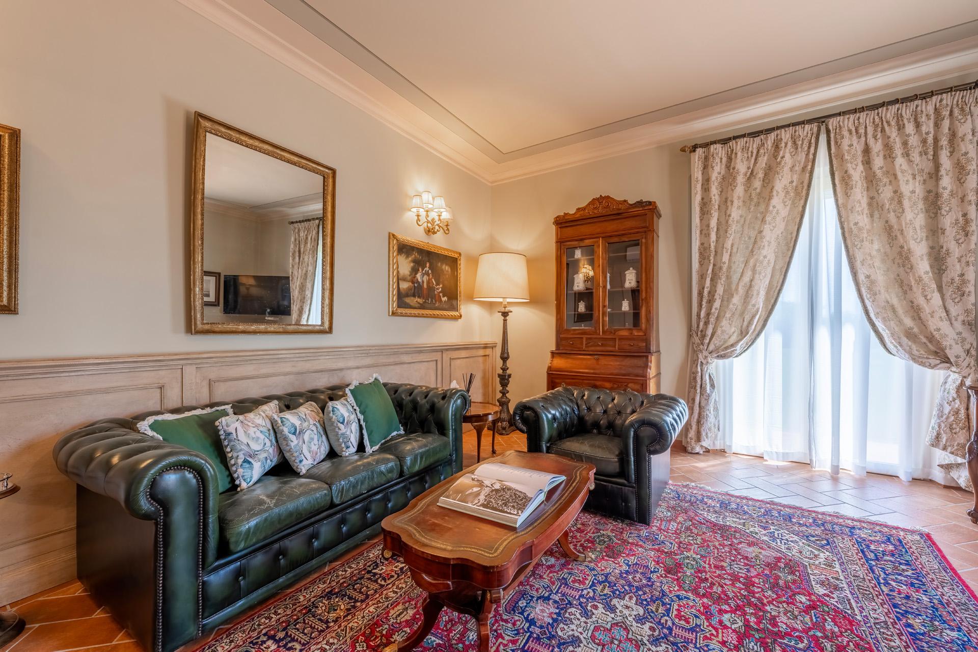 One bedroom Suite | Elegant Suite at La Scuderia of Villa Valentini Bonaparte